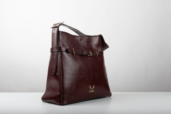Δερμάτινη τσάντα Genui leather με ζωνάκι μπορντό - Image 3